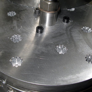 Presse hydraulique entièrement automatique pour la fabrication de bougies chauffe-plat en cire en Afrique du Sud - Product Image 3