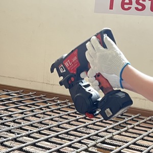 WL DOUBLE WIRE REBAR TIE GUN WL-460 Battery-Powered Automatic Construction Steel <b>Binding</b> <b>Machine</b> WL-460 Tie Wire Rebar <b>Binding</b> T - Product Image 6
