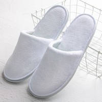 Échantillon gratuit de chaussons en sherpa, chaussons à coutures, chaussons légers pour la maison