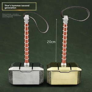Marteau de <span class=keywords><strong>Thor</strong></span> Avengers 4 <span class=keywords><strong>Love</strong></span> and <span class=keywords><strong>Thunder</strong></span>, modèle grand format en alliage de zinc, argent et or - Product Image 3