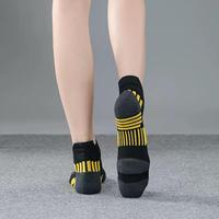 Chaussettes de course personnalisées à la cheville, respirantes, en maille, avec soutien de la voûte plantaire, pour l'entraînement au marathon, fournisseur OEM ODM