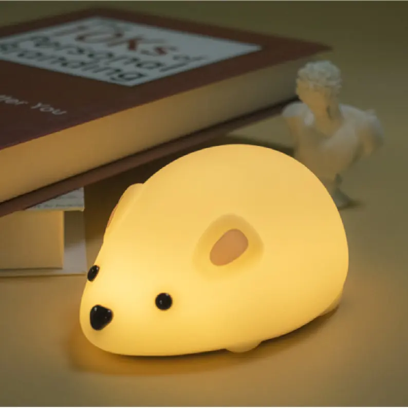 Lovely mouse silicone USB charging night light switch atmosphere accompany you child to sleep a beautiful dream.