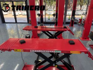 TRIHERO Elevador de Coche Portátil de 1200mm de Posición Media con Sistema Hidráulico, Equipo Elevador de Coche Móvil, Elevador de Tijera Hidráulico - Product Image 2