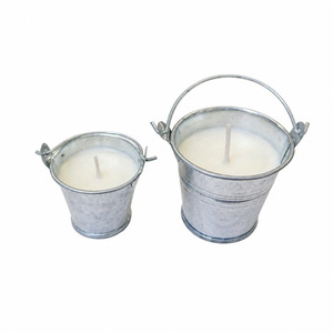 Fabricant de bougies OEM à faible MOQ, bougies parfumées personnalisées, bougies en seau en fer à la citronnelle, bougies de soja parfumées - Product Image 2