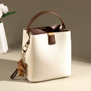 Sac seau structuré bicolore en PU pour femme, étanche, avec fermeture éclair, 6 pouces, décontracté, à porter à l'épaule ou à la main, pour le quotidien - Product Image 1