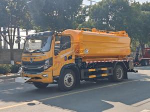 Rental Preferred VASOL T3 10-12CBM Jet Vacuum Truck Three Working Functions For Septic Cleaning & Road Spraying Business - Product Image 4
