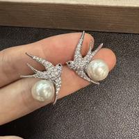 Élégantes boucles d'oreilles clous pour femme, motif hirondelle colorée, plaqué or rose, pavé de zircon cubique rose, bijou oiseau volant, cadeau