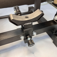 Plataforma de Remo en T TBFIT Premium, Multifuncional, para Sentadillas con Cinturón, Plataforma Elevada para Entrenamiento de Fuerza con Barra en el Gimnasio