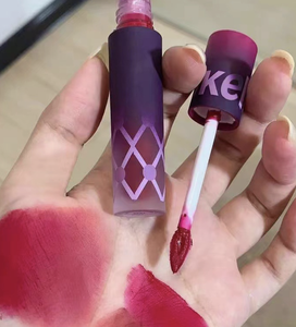 Brillo Labial Efecto Cielo Estrellado, Brillo Labial con Espejo, Brillo Labial en Gel, Lápiz Labial con Efecto Agua, Hidratante, Larga Duración, Sexy y Cosmético para Aumentar Volumen <span class=keywords><strong>de</strong></span> <span class=keywords><strong>Labios</strong></span> - Product Image 4