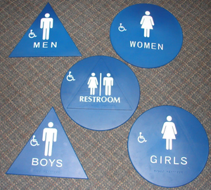 Señalización de Baño Táctil para Discapacitados, Cumple con ADA, Título 24, Estándar de California, Acrílico de 1/<span class=keywords><strong>4</strong></span> de Pulgada, Venta al Por Mayor - Product Image 1