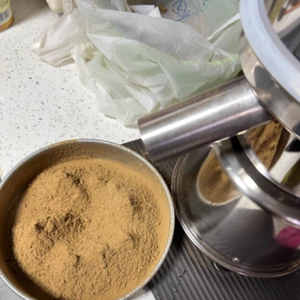 स्टेनलेस स्टील वाइब्रेटिंग इलेक्ट्रिक पाउडर फूड ग्राइंडर - Product Image 2