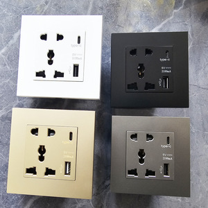 เต้ารับติดผนังแบบชาร์จเร็ว Universal 5V 18W ช่องเสียบ USB Type-C คู่, เต้ารับไฟฟ้าอัจฉริยะ 110-250V, แผงกระจกพีซีลายโลหะ - Product Image 3
