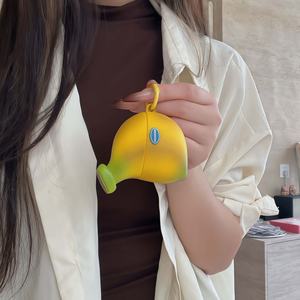 เคสซิลิโคนกันกระแทกสำหรับหูฟังไร้สายรุ่น Pro และรุ่นที่ 1/2/4 ลายกล้วยน่ารัก - Product Image 2