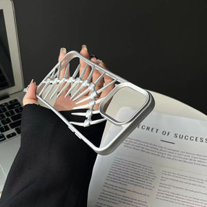 Funda Protectora para Teléfono de la Serie 17, Diseño de Espina de Pescado, Disipación de Calor, TPU Antigolpes y Antihuellas - Product Image 4