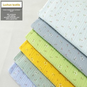 Pyjama pour enfants en tissu crêpe <span class=keywords><strong>de</strong></span> <span class=keywords><strong>gaze</strong></span> bulle 100% <span class=keywords><strong>coton</strong></span> double épaisseur, anti-boulochage, motif floral, texture froissée, idéal post-partum - Product Image 3