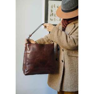 Elegante bolso Hobo de cuero Vintage, bolso de hombro personalizado suave, regalo de Navidad de moda para mamá, hermana, esposa - Product Image 1
