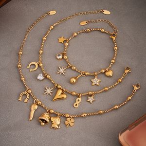 Regalos <span class=keywords><strong>de</strong></span> Navidad <span class=keywords><strong>de</strong></span> alta calidad Chapado en PVD 18 oro <span class=keywords><strong>pulsera</strong></span> <span class=keywords><strong>de</strong></span> acero inoxidable circón borla corazón Jingle Bell encantos <span class=keywords><strong>pulsera</strong></span> Mujer - Product Image 1