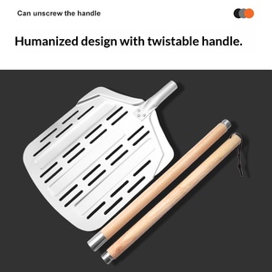 Pala para <span class=keywords><strong>Pizza</strong></span> de Aluminio con Mango Largo de 12 Pulgadas y Mango de Madera, Diseño Cuadrado Hueco, Apta para Horno, para Hornear y Uso Doméstico - Product Image 2