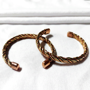 Pulsera de Cobre Hecha a Mano para Mujer, Tres Colores, con Imán, Deportiva, Estilo Vino Tinto y Trigo, Joyería de Moda, Artesanía Metálica, Meditación - Product Image 1