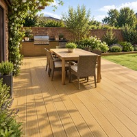 Planches de terrasse en WPC écologiques avec composition recyclable pour la construction verte, l'écotourisme, les sites de villégiature et les aménagements paysagers