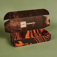 Boîte d'expédition en carton ondulé noir avec impression marbre de luxe, logo personnalisé, design intérieur artistique, emballage pour envoi postal