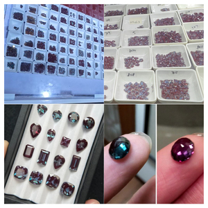 Alessandrite Sintetica Nd:YAG Certificata da Terze Parti, Colore Viola Bluastro con Effetto Fuoco, Misure e Pesi Personalizzabili - Product Image 6