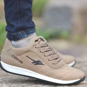 Chaussures de marche de luxe 2026 pour hommes et femmes en cuir microfibre, espadrilles à lacets respirantes, coupe basse, sportives et décontractées - Product Image 2