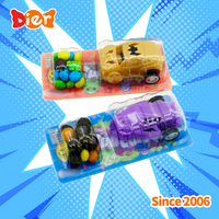 Bonbons en gros personnalisés sous marque privée, bonbons gélifiés saveur chocolat au lait et biscuit halal en forme de voitures de course, emballage boîte de bonbons pour enfants