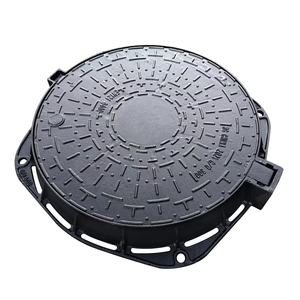 Peinture au <span class=keywords><strong>bitume</strong></span> noir, palettes en bois, personnalisable, <span class=keywords><strong>prix</strong></span> du couvercle de regard en fonte EN124 D400, sécurité routière - Product Image 1