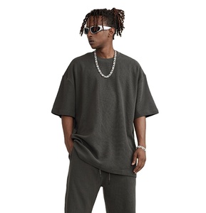 T-shirt Homme de Luxe Personnalisé en Waffle Lourd de Haute Qualité, Col Montant, Coupe Oversize et Boxy, Vierge - Product Image 4