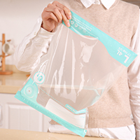 Sacs de rangement réutilisables en matériau peva amélioré avec mini pompe à vide à compression automatique scellant pour cuisine et usage domestique