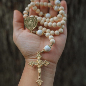 Medalla Milagrosa Dorada con Amuleto de Madera y Piedras Preciosas, Rosario de la Virgen María Bendita para Regalo de Bautizo Católico - Product Image 4