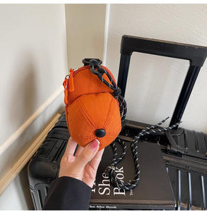 Nouvelle <span class=keywords><strong>mini</strong></span> pochette à bandoulière avec rangement pour écouteurs, pendentif clé tendance, sac imperméable en forme de casquette de baseball - Product Image 4