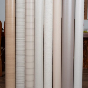 Rouleau <span class=keywords><strong>de</strong></span> film PVC mat, brillant, grain <span class=keywords><strong>de</strong></span> bois, marbre uni, pour la décoration intérieure, film <span class=keywords><strong>de</strong></span> laminage PVC, film d'emballage sous vide - Product Image 3