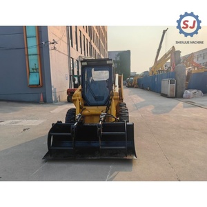 Chargeuse compacte sur pneus Cat 226B d'occasion haute performance, 0,8 tonne, moteur 46 kW |   Faible nombre d'heures d'utilisation, état 100% original, en vente - Product Image 6