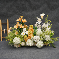 Chemin de table floral personnalisé pour mariage, en gros, avec Calla Lily et Hortensia artificiels, pour la décoration de la cérémonie, de l'allée et de la scène