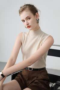 سترة نسائية نصف ياقة مدورة من الكشمير سترة خريفية وسمك رقيق سترة محبوكة بلا أكمام بنمط صلب - Product Image 6