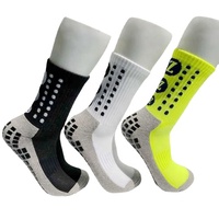 Chaussettes athlétiques antidérapantes à faible quantité minimale de commande pour l'entraînement de football antidérapant de yoga à l'hôpital