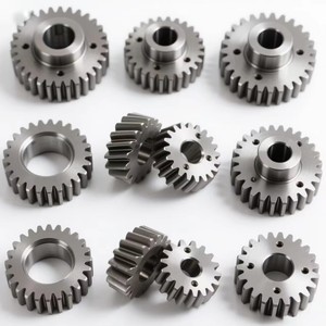 Fabricant de pignons et engrenages hélicoïdaux à dents usinées, en acier de précision, classe de précision DIN6, usinage CNC sur mesure - Product Image 1