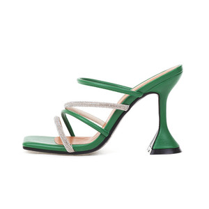 OEM/ODM Mules Femme 10.5cm Vin <span class=keywords><strong>Verre</strong></span> Talons Pompes Mode Sexy Strass Bout Ouvert D'été Pantoufles Femmes À Talons Hauts Sandales - Product Image 4