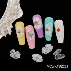 <span class=keywords><strong>Flores</strong></span> 3D Blancas para Uñas con Perlas, Cristales, Diamantes de Imitación, <span class=keywords><strong>Mariposas</strong></span>, Lazos, Rosas, Margaritas, Adornos para Uñas, Accesorios de Belleza para <span class=keywords><strong>Manicura</strong></span> DIY - Product Image 4