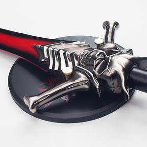 Modèle 1:1 Épée de rébellion du jeu <span class=keywords><strong>Devil</strong></span> <span class=keywords><strong>May</strong></span> <span class=keywords><strong>Cry</strong></span> <span class=keywords><strong>Dante</strong></span> 129cm 2.8kg Équipement de jeu Décoration de la maison Collection de jeux d'anime - Product Image 5