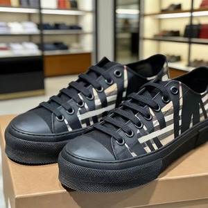 Men's Casual Leather Shoes Luxury Designer Shoes Stylish Men's Shoes - Product Image 1