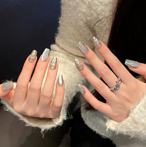 Qianya Green Style Press on Nails 10PCs con decoración de diamantes Desmontable Ins Estética Nail Fresh Green <span class=keywords><strong>Uñas</strong></span> postizas al por mayor - Product Image 5