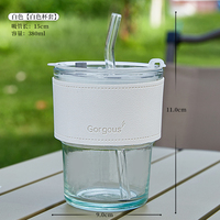 L03 vente en gros de tasse à café en borosilicate personnalisée avec logo en verre transparent et couche de cuir tasse à eau avec couvercle en paille