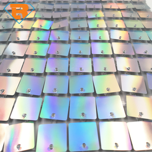 Panel de Lentejuelas Cuadradas Brillantes con Efecto Ondulado para Decoración de Fondo y Letreros Exteriores - Product Image 6