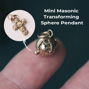 Mini Colgante Esfera Masónica Transformable, Amuleto Unisex para Uso Diario - Product Image 1