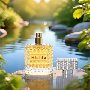 Envase de Perfume Cuadrado con Tapa a Presión, Botella de Vidrio Vacía para Fragancias de 30ML, 50ML, 100ML con Estampado Dorado - Product Image 3