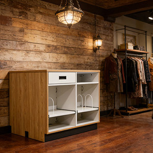 Organizador de Exhibición de Madera Barnizada Independiente para Tiendas de Ropa - Resistente al Agua, Fácil de Montar, Estantes Personalizables - Product Image 6