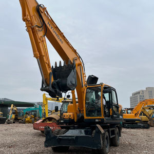 Excavatrice à roues HYUNDAI 210w-9 d'occasion économique supérieure avec moteur Cummins de haute qualité comme composant principal - Product Image 1
